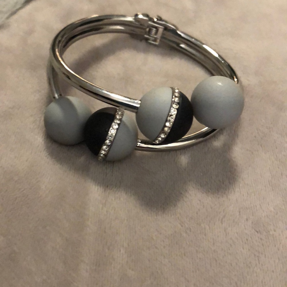 Navy/light blue hinged bracelet